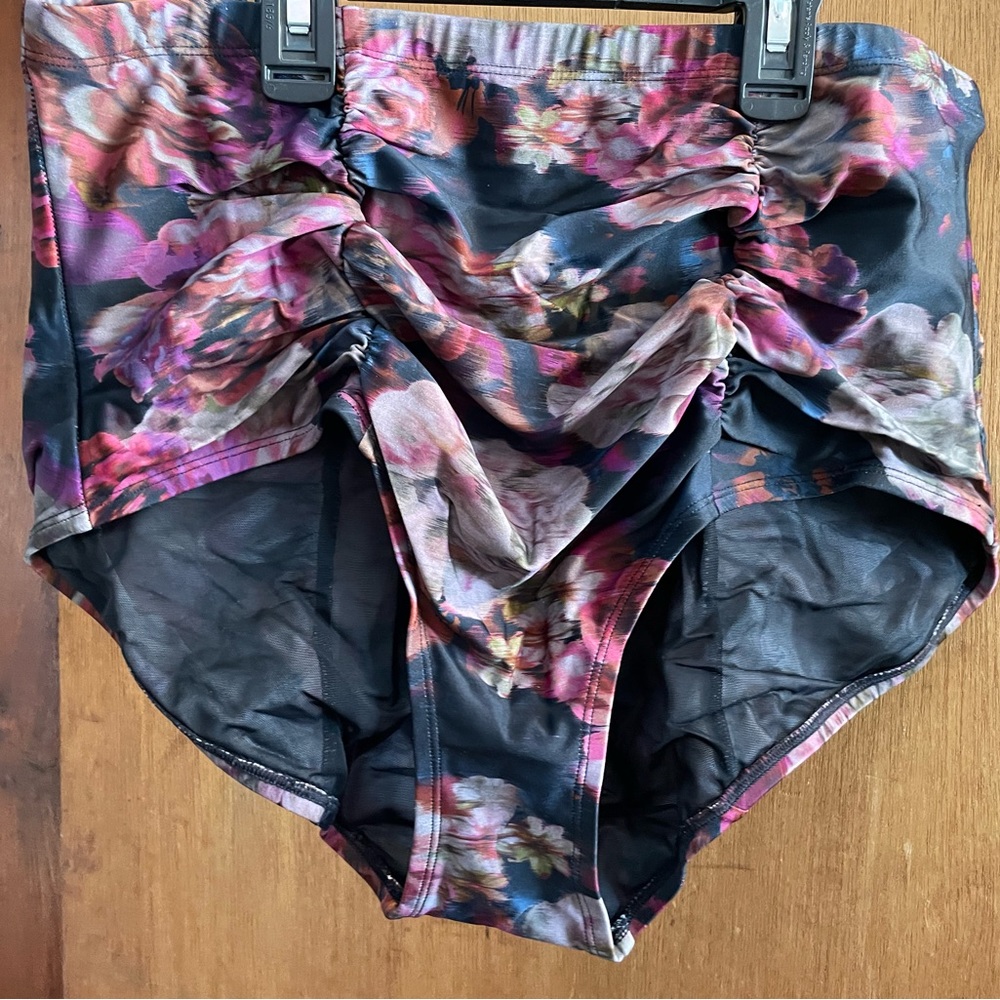 Torrid Rose Floral High Waist Ruched Sides Swim Bottom Size 1